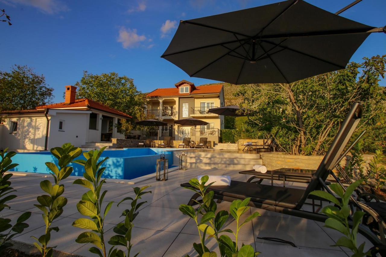 Villa Infinity Mostar Bagian luar foto